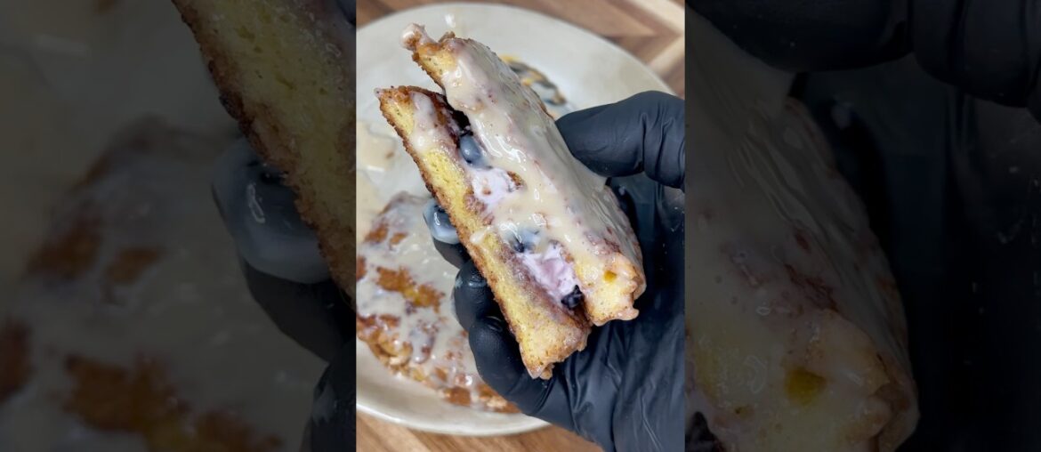 Cinnamon Toast French Toast and Blueberry Cream Cheese! #shorts #cooking #satisfying #recipe #yum