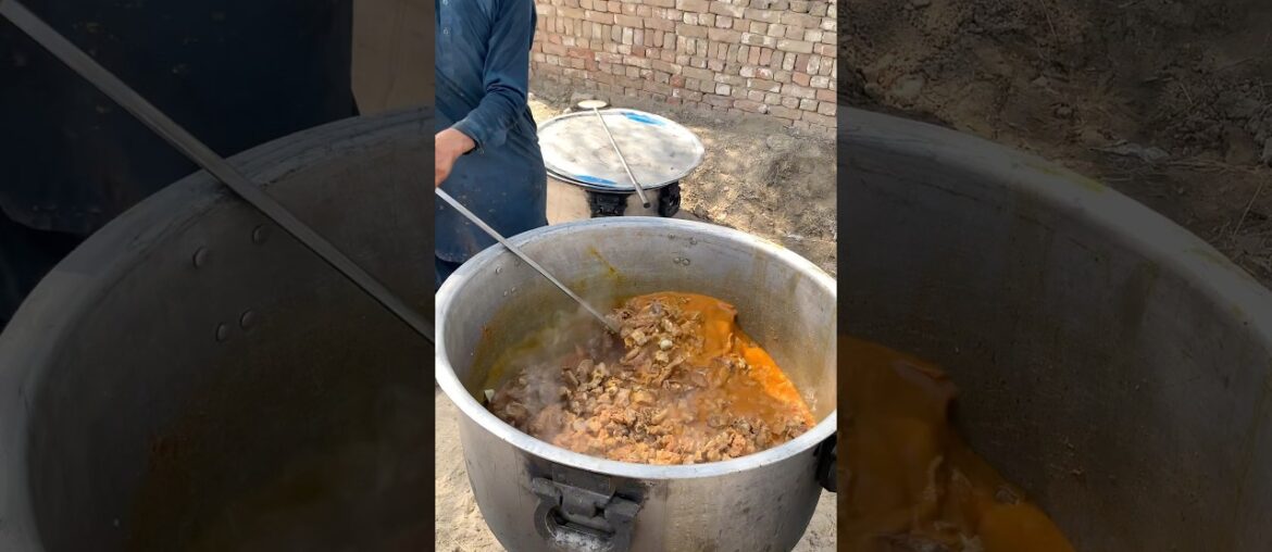 French style korma making #streetfood #food #pakistanstreetfood #baking