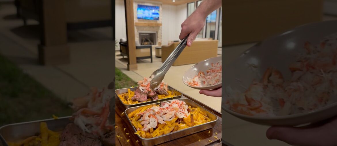 Surf and turf crab fries on the back patio #cooking #outdoorcooking #steak #blackstone #vlog