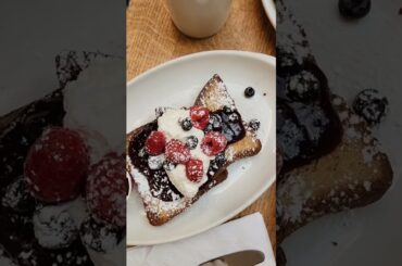 dining diaries, an asmr: Sisters | @eatau