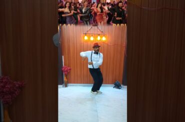 LAAL PARI : Yo Yo Honey Singh | Neeru Bajwa|Housefull 5|Dance|Laal Pari Laal Pari Mangwado Mujhko