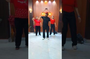 LAAL PARI : Yo Yo Honey Singh | Neeru Bajwa|Housefull 5|Dance|Laal Pari Laal Pari Mangwado Mujhko