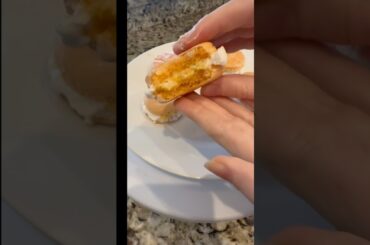 Delicious orange french macarons recipe!