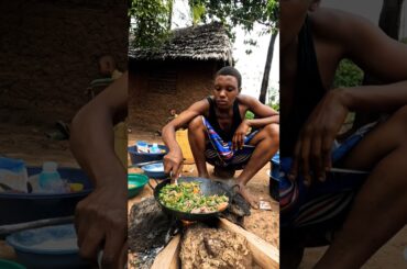 African Village Mom's Most Delicious Breakfast: Minced Meat & French Beans! #VillageCooking #shorts