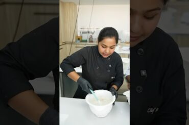 Macaronage Technique from a Pastry Chef’s Kitchen #macaron #short