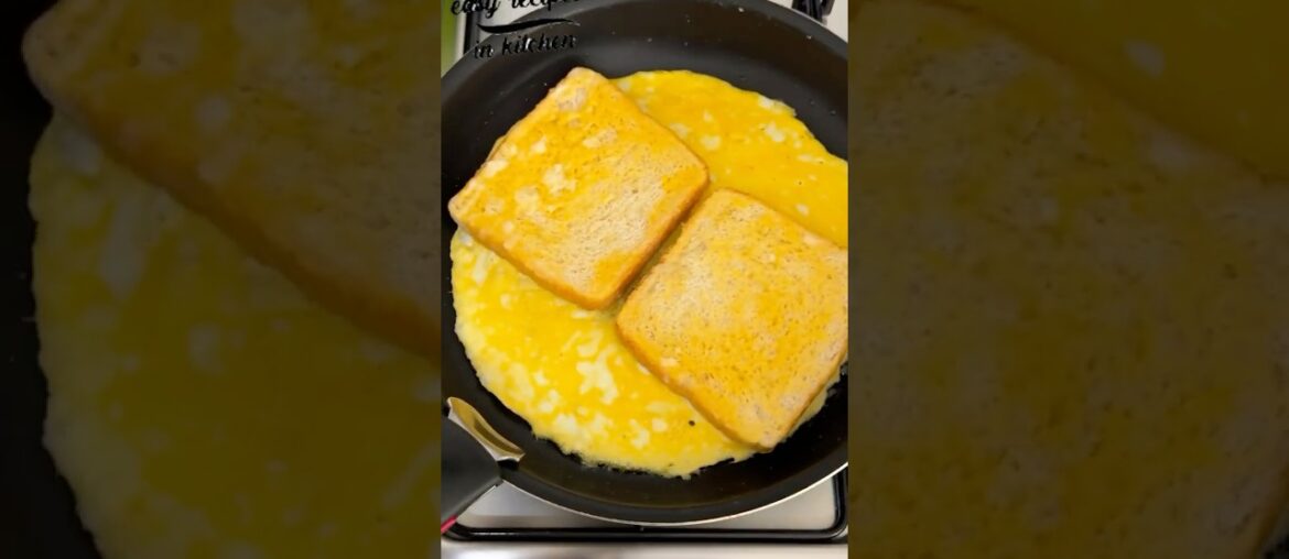 Breakfast Egg Sandwich Hack | One Pan Egg Toast | Healthy Egg sandwich #shorts Breakfast Egg Sandwich Hack | One Pan Egg Toast | Healthy Egg sandwich #shorts