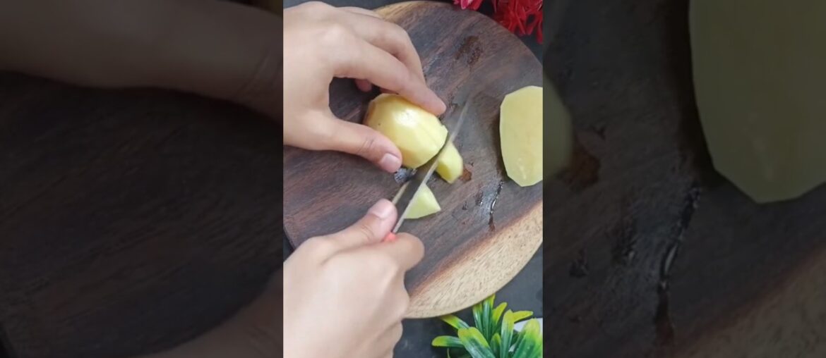 Do you have potatoes and used bottles at home? Prepare these delicious French fries #shorts #recipe