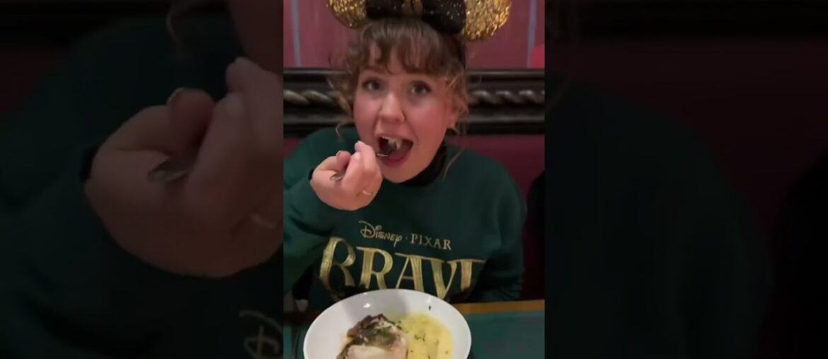 Trying Remy’s Restaurant In Disneyland Paris!