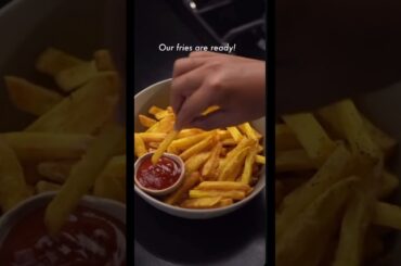 Restaurant style french fries.easy and delicious.you can make in minutes. #frenchfriesday #food #fyp