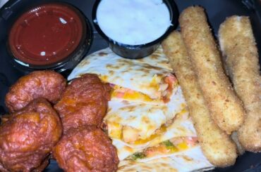 Applebee’s Dinner. Appetizers & French Onion Soup
