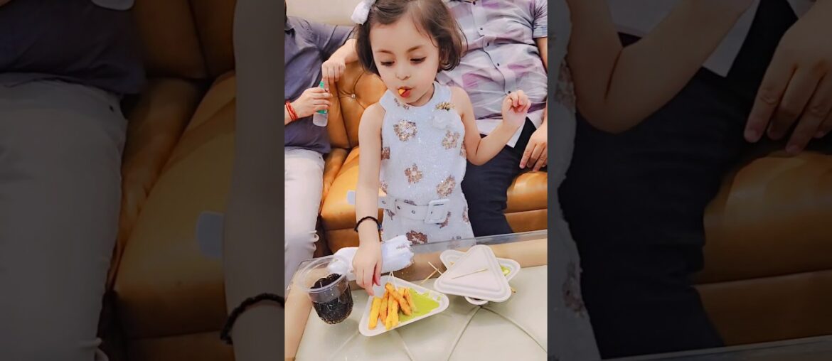 french fries lovers #shorts #viralvideo #trending #baby #eating #funny #yummy #varshajuneja