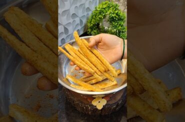 kya aapko pata hai ? aap bina aalo se bhi tasty aur super crispy banana fries bana sakte ho #shorts