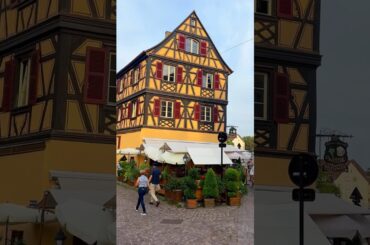 It’s a good life in this charming old town