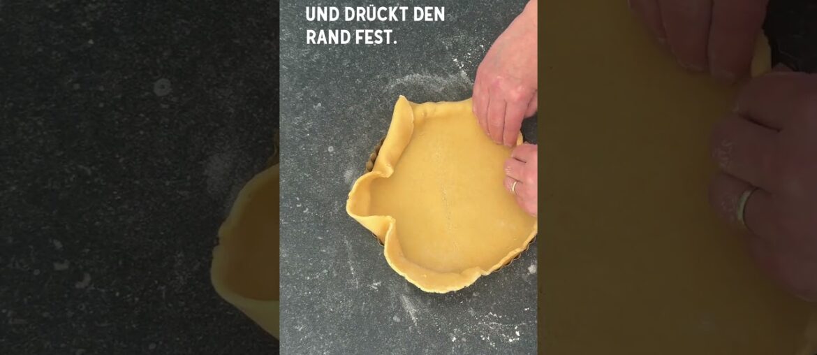 Tartehack: Backform mit Teig auslegen #rezept #howto #backen Tartehack: Backform mit Teig auslegen #rezept #howto #backen