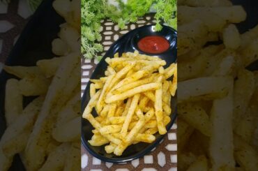 French fries make at home #frenchfries#shorts #trending #streetfood #cookingkitchenbysantosh