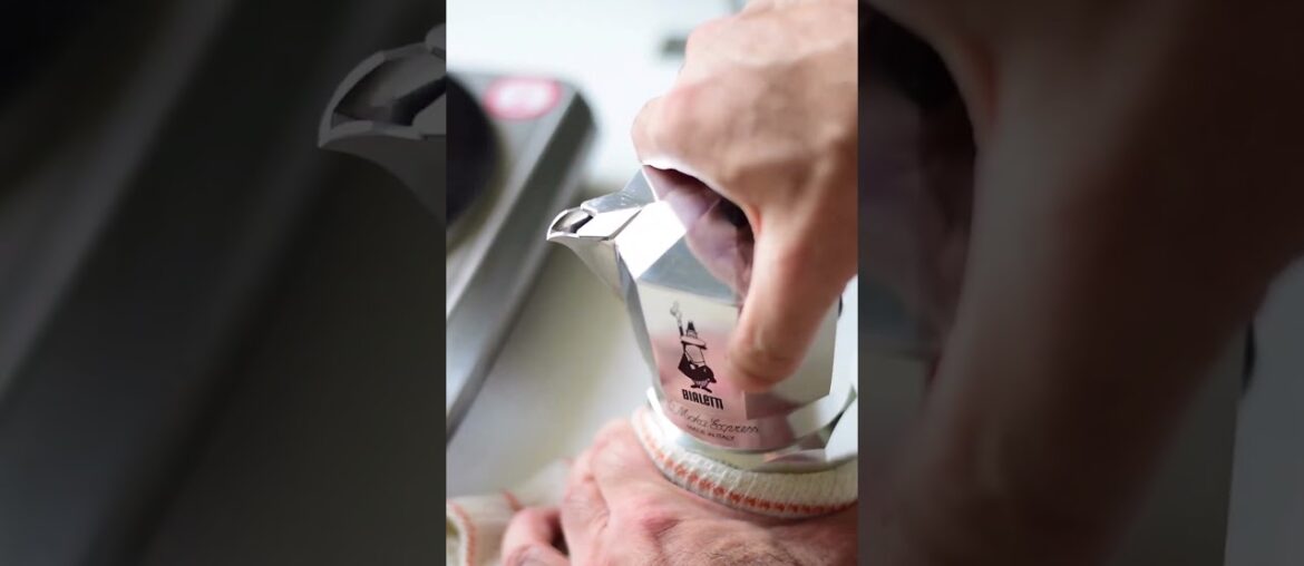 Moka Pot Magic: Unleashing Bold Flavors with Stovetop Brewing