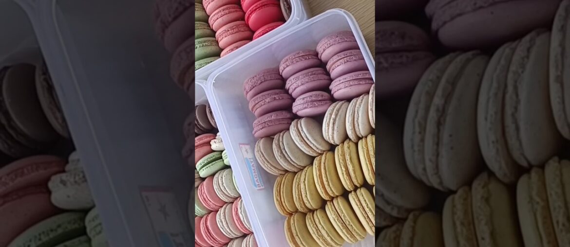colourful french macarons #mirazinstitute #birthday #macaron