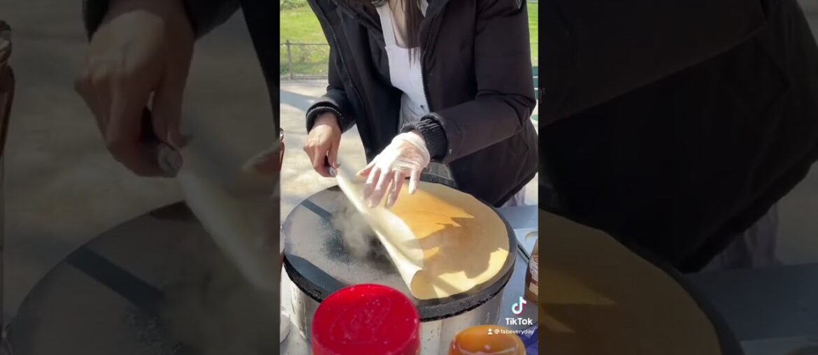 Have you ever had street crepes in Paris? #shorts #travelshorts