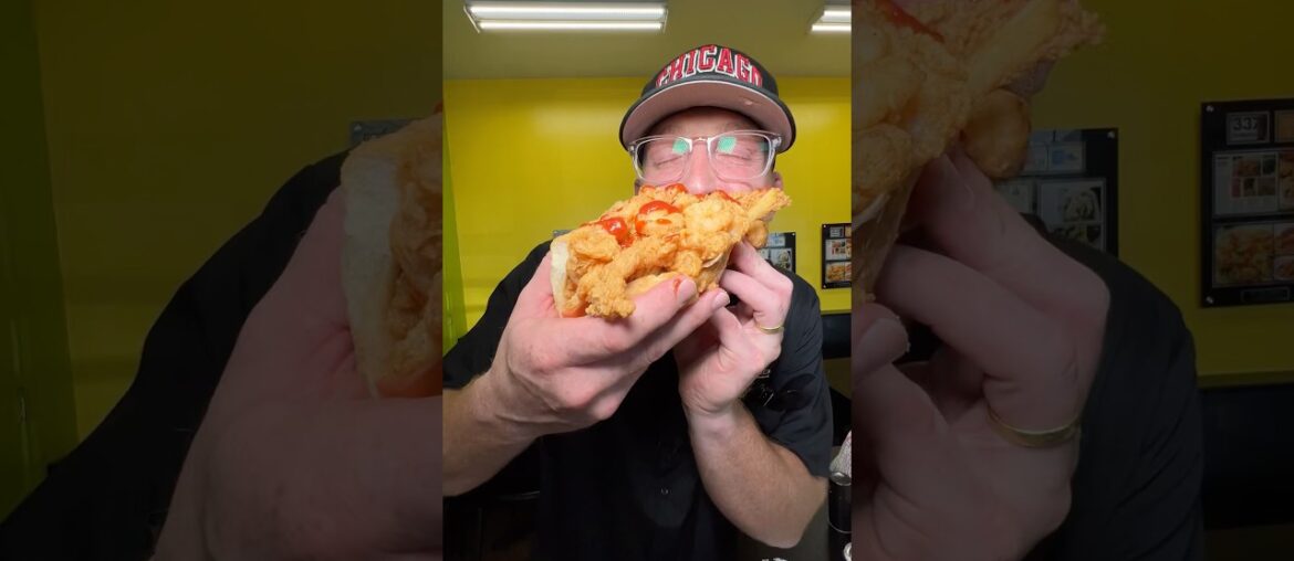 Feels like a seafood platter on some French Bread #hotfoodexpress #lafayette #louisiana