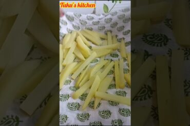 French fry recipe.#shots #youtubeshorts #yummy #streetfood #easytomake #instant #easyrecipe #fry