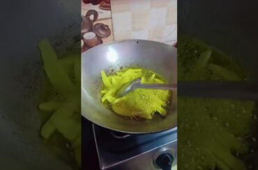 cooking french fries #love #bollywood #song #food #cooking #viral #shorts #ytshorts