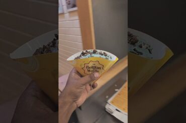 The Belgian Kiki Oreo Cream Waffle is a Culinary Masterpiece #shorts #youtubers #waffle #viral