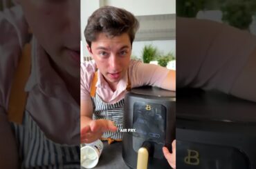 Here's a new delicious recipe for making Crispy Caviar Dip.