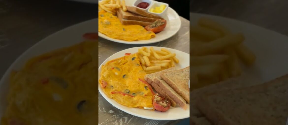 Healthy Breakfast - Omelette, bread, French fries | Street food hubs #shorts #youtubeshorts
