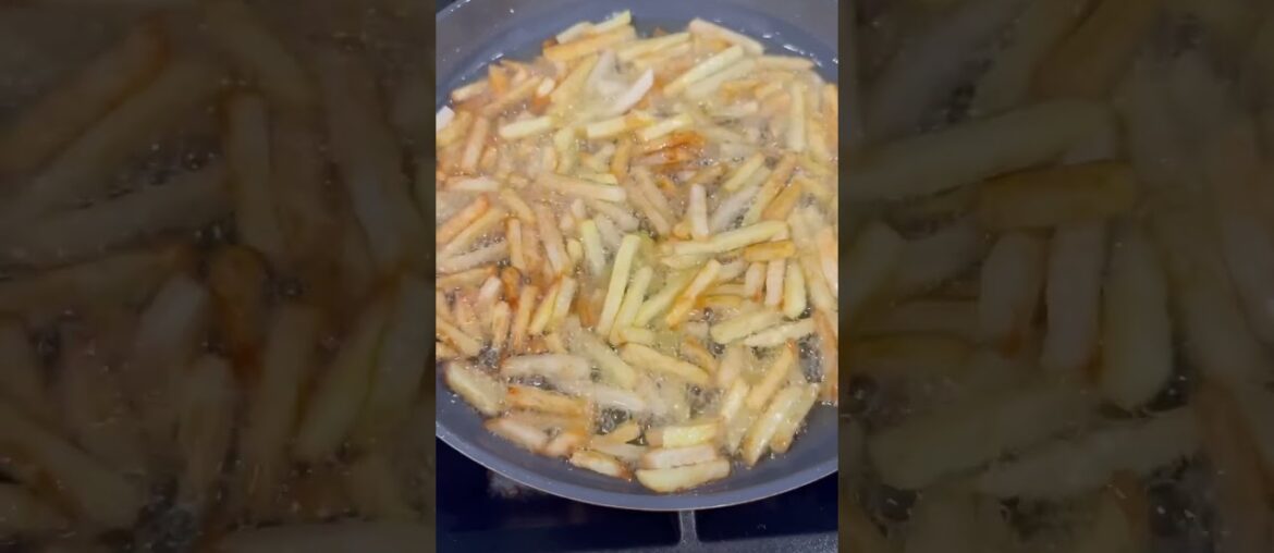 Homemade French Fries - Quick & Easy  #recipe #fries #food #cooking #goldenfries #shorts