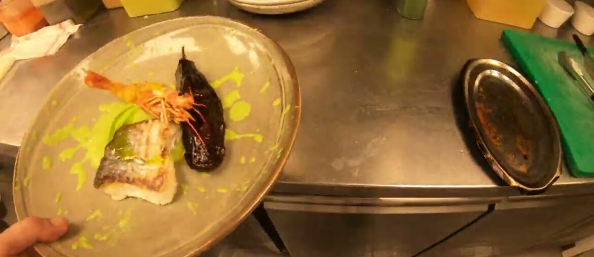 POV: cooking service, french restaurant