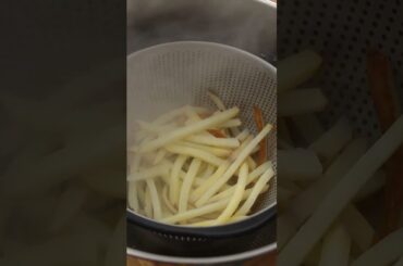 The Best Way to Make French Fries In The Oven