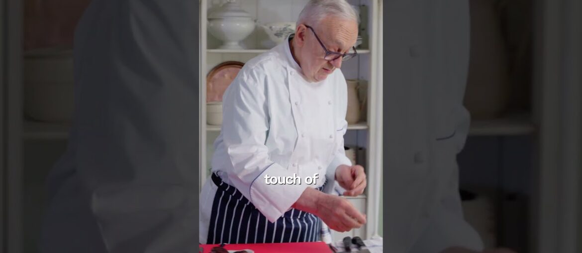 Pierre Koffmann reveals the secret ingredient to a perfect sauce #shorts #pierrekoffmann #cooking