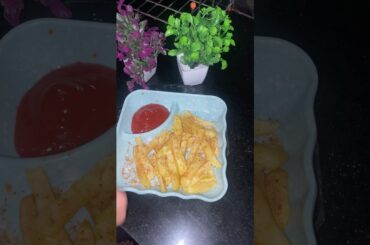 Hotel, Jassi French fries ghar p  banayi #khana #food #indianfood #recipe #youtubeshorts