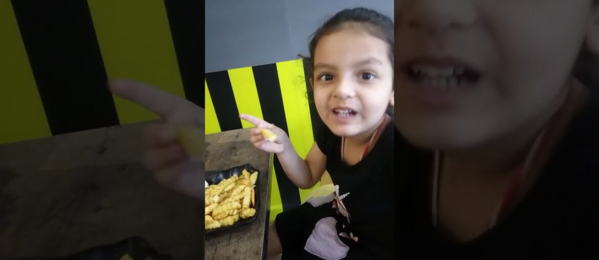 aarohi aaru vlogs yummy French fry