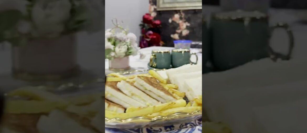 Chicken Sandwich with French Fries