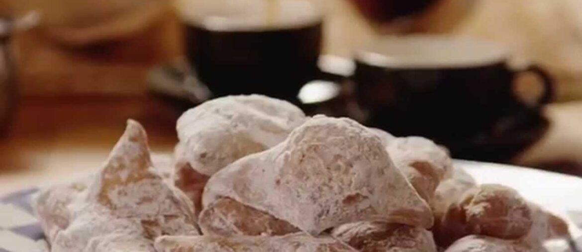 How to Make Beignets | Mardi Gras Recipes | Allrecipes.com How to Make Beignets | Mardi Gras Recipes | Allrecipes.com