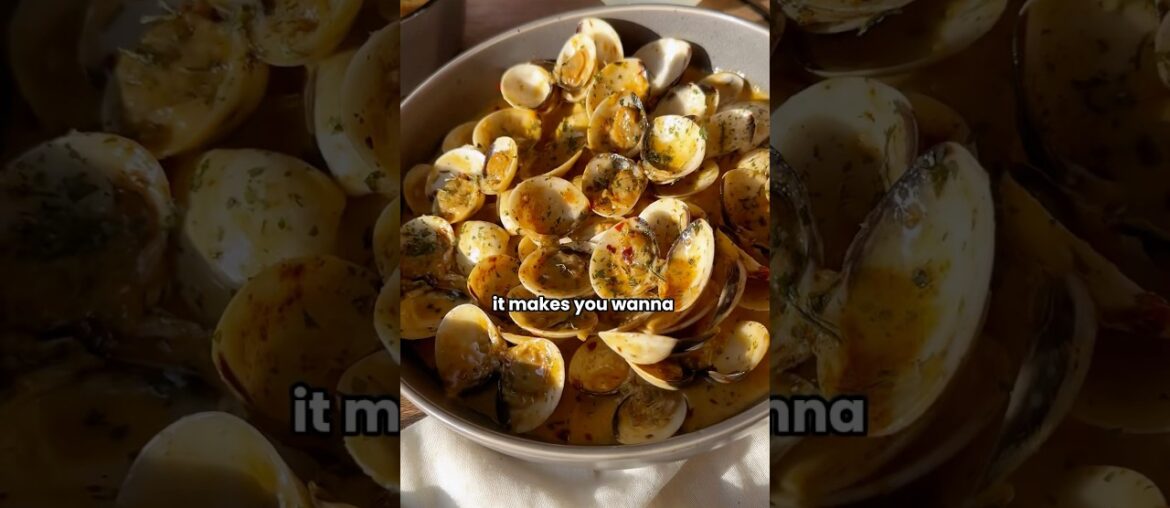 Just 15 minutes to make this easy dish! Clams in garlic butter sauce. Just 15 minutes to make this easy dish! Clams in garlic butter sauce.