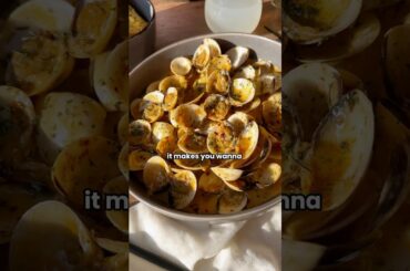 Just 15 minutes to make this easy dish! Clams in garlic butter sauce.