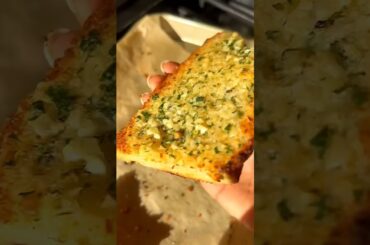 The Best Garlic Bread | #garlicbread #shorts #easyrecipe