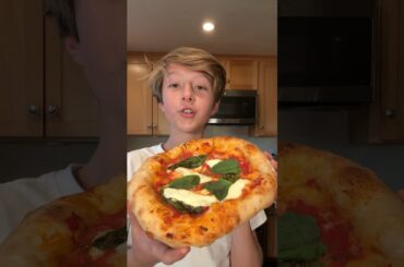Margarita Pizza! #shorts #fyp #viral #trending #food #chef #recipe #pizza #trending