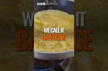 Pierre Koffmann demonstrates how to make the perfect omelette #shorts #pierrekoffmann #cooking