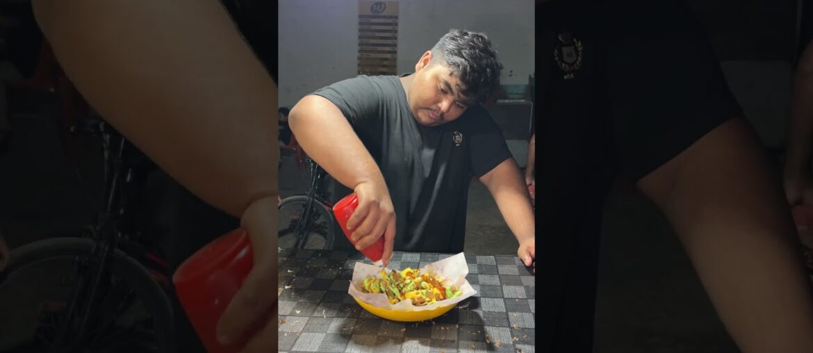 Karachi’s Most Viral French Fries Cart Karachi’s Most Viral French Fries Cart