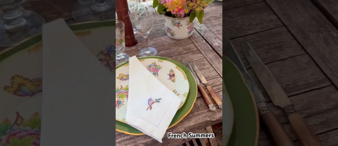French Outdoor Table-scape for Lunch