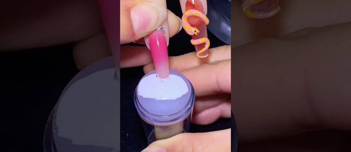 This French stamp is very convenient for making French dishes.