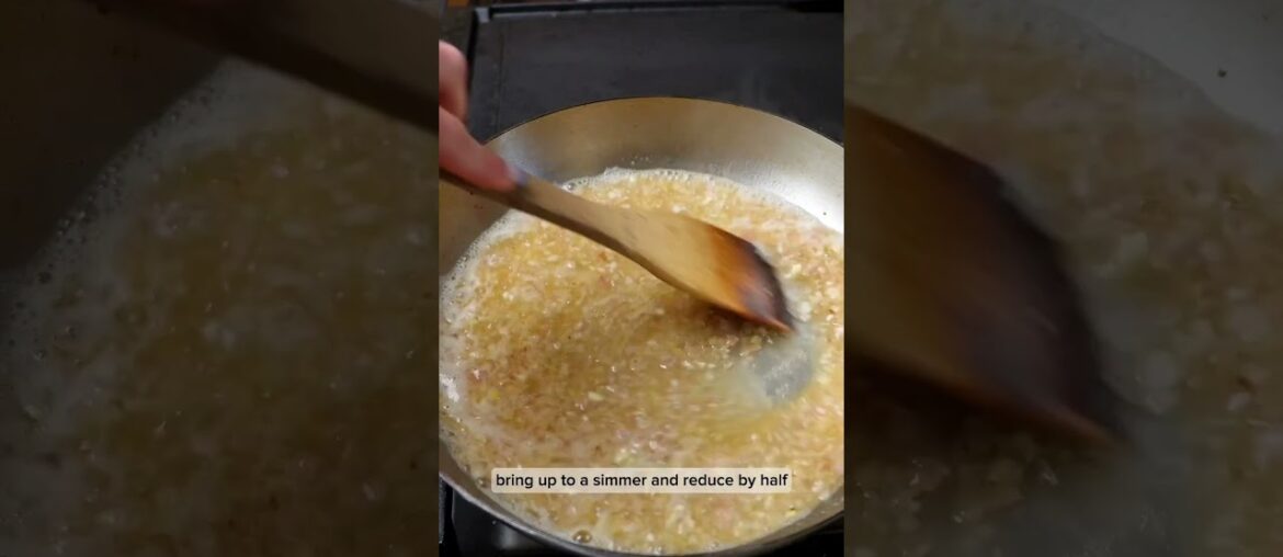 How to make a white wine garlic pan sauce #recipe #pansauce #whitewinesauce