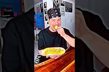 How to Eat Chips with Magic. Food Short