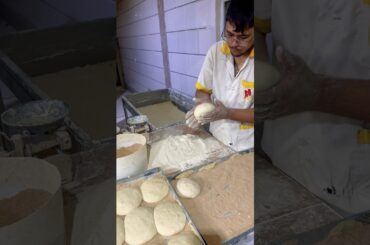 Circle the dough Bread Barbara In Iran#shortsvideo