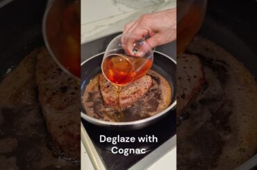 French Pepper Steak with a Creamy Peppercorn Sauce #steak #cooking #food