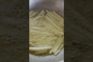 Cooking French fries #food #shortvideo #shorts #youtubeshorts #youtube #cooking
