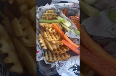 Urban Wings 4/10 Review Lemon Pepper #food #wings #wafflesfries #foodie